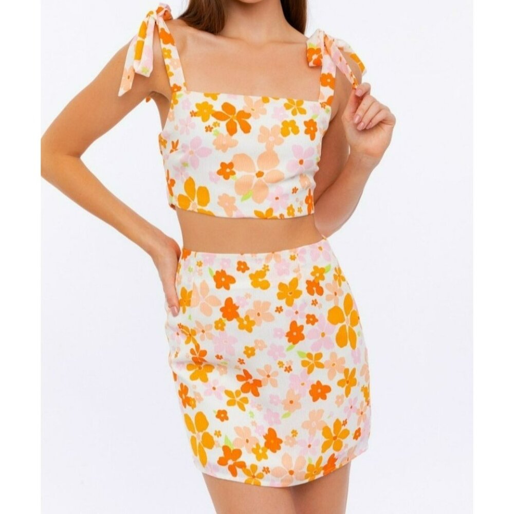 Le Lis Floral Crop Top and Mini Skirt Set Orange Yellow Size Medium NWT